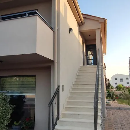 Modern * Biograd Na Moru